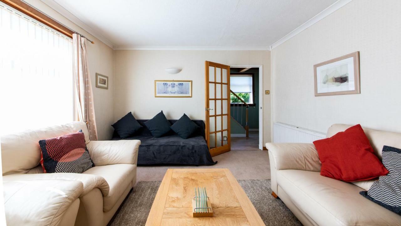 에든버러 3 Bed House W/Drive & Garden V/Fast Wifi Near Bioquarter 빌라 외부 사진